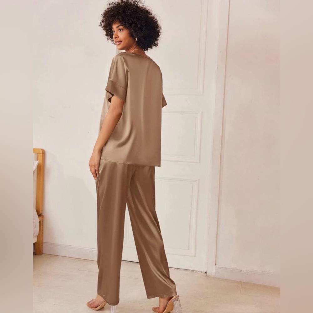 NWT| Champagne Satin Pajama Set - Picture 4 of 9